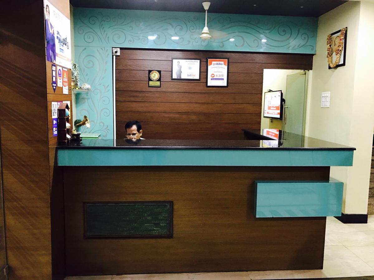 Iroomz Vaishali Residency Bellary Kültér fotó